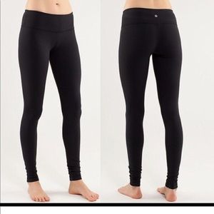 Lululemon Black Wonder Under Leggings